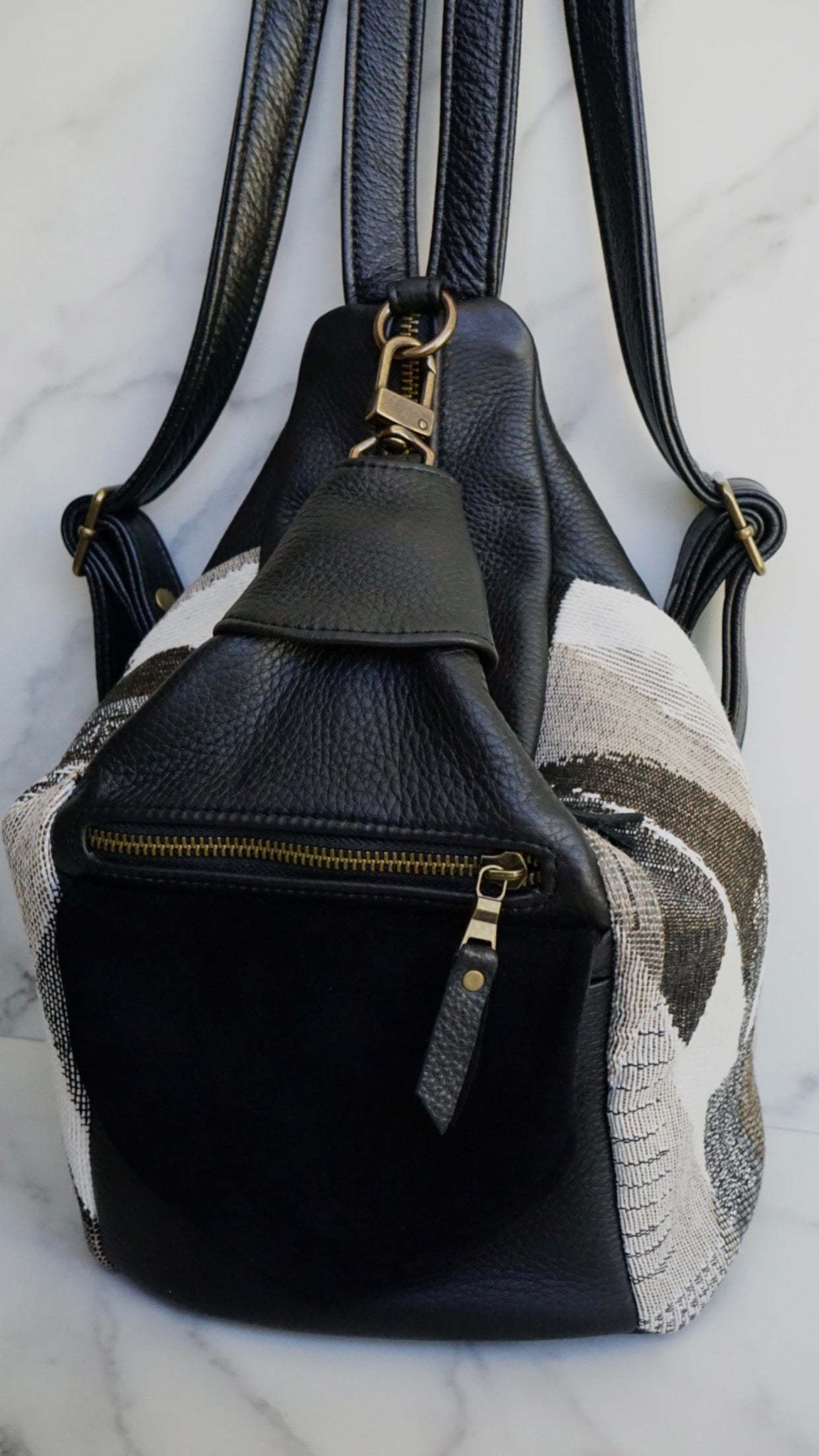 The CLEO (Medium)