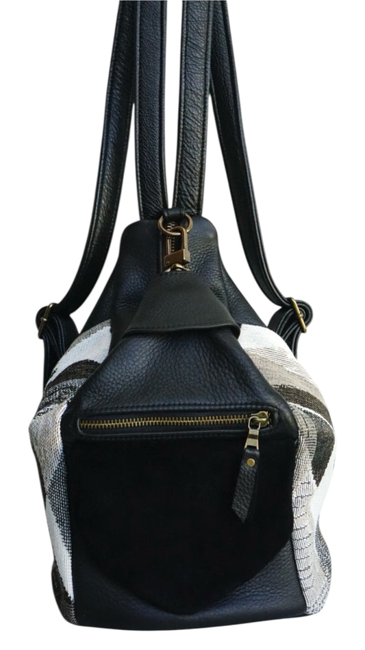 The CLEO (Medium)