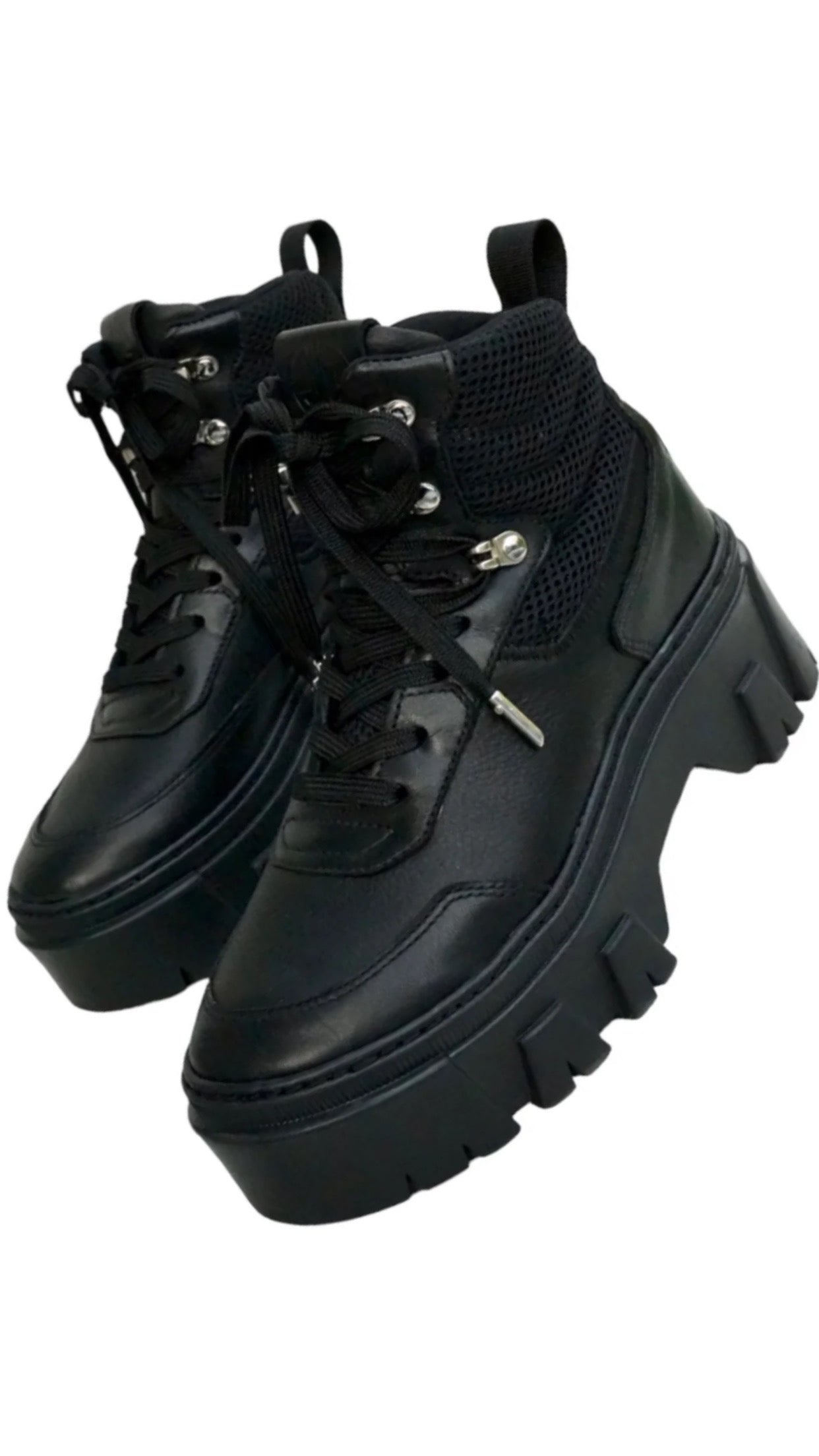 (New) The ViMA Boots